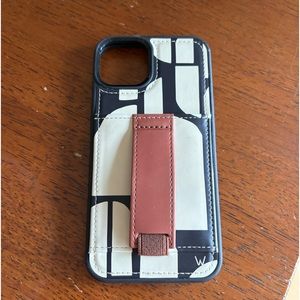 Walli IPhone 13 case